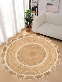 THE HOME TALK - Beige Scalloped Jute Round Rug (4x4 feet)