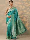 Green color option, Sold out, Currently selected