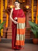 Red color option, Sold out, Currently selected