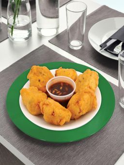 Metalsmith - Multi-Color 13 Inch Round Parties And Wedding Charger Plate (Pack Of 4)