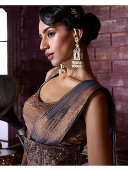 Qunic - The Pearl Relic White Jhumka