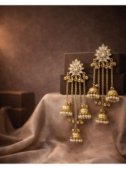 Qunic - The Gulbahar Jhumar White Earrings