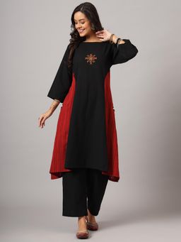 DART STUDIO - Black And Maroon Hand Embroidered Pure Cotton Kurta