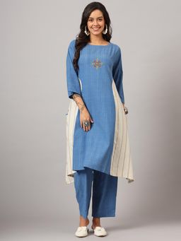 DART STUDIO - Blue And White Hand Embroidered Pure Cotton Kurta with Pant (Set of 2)