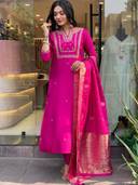 Pink color option, Currently selected
