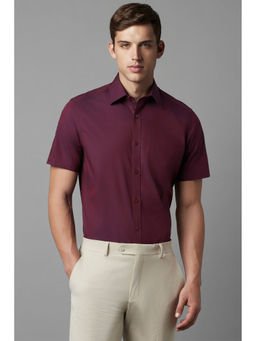 Louis Philippe - Men Wine Classic Fit Solid Half Sleeves Formal Shirt