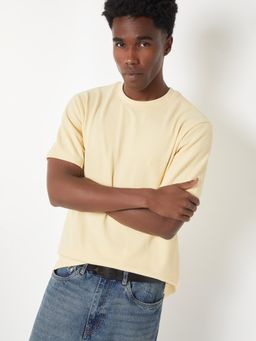 max - Men Solid T-shirt - Yellow
