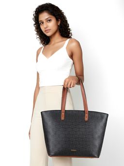 Toteteca - Black Contemporary Shoulder Bag