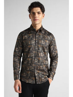 Simon Carter - Brown Shirt