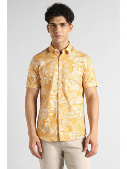 Simon Carter - Yellow Shirt