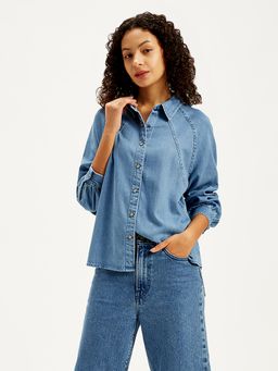 Levi's - Womens Solid Regular Fit Denim Shirt