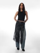 Black color option, Sold out, Currently selected
