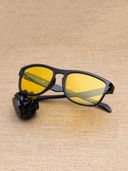 Yellow color option, Currently selected