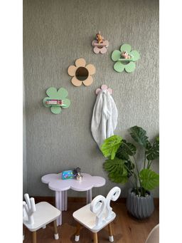 Waddle & Roo - Flower Shelf With Wicker Purple
