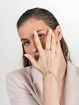 ZAISHA - 18K Gold Plated Quattro Butterfly Pearl Hathphool