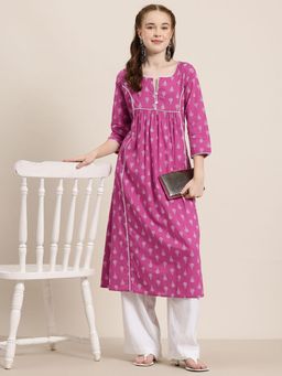 Gahan - Pure Cotton Ethnic Motif Printed A-Line Pleated Magenta Kurta