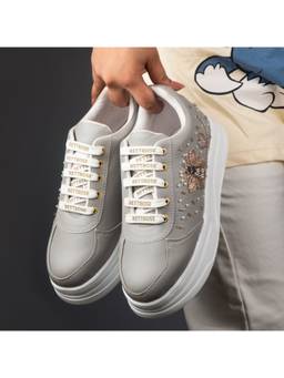 RETTROSE - Grey Bee Blossom Embellished Sneakers