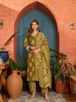 Stylum - Women Mustard Cotton Blend Kurta with Pant and Dupatta