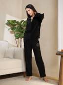 Black color option, Sold out, Currently selected