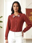 Maroon color option, Currently selected