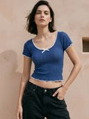 Blue color option, Currently selected