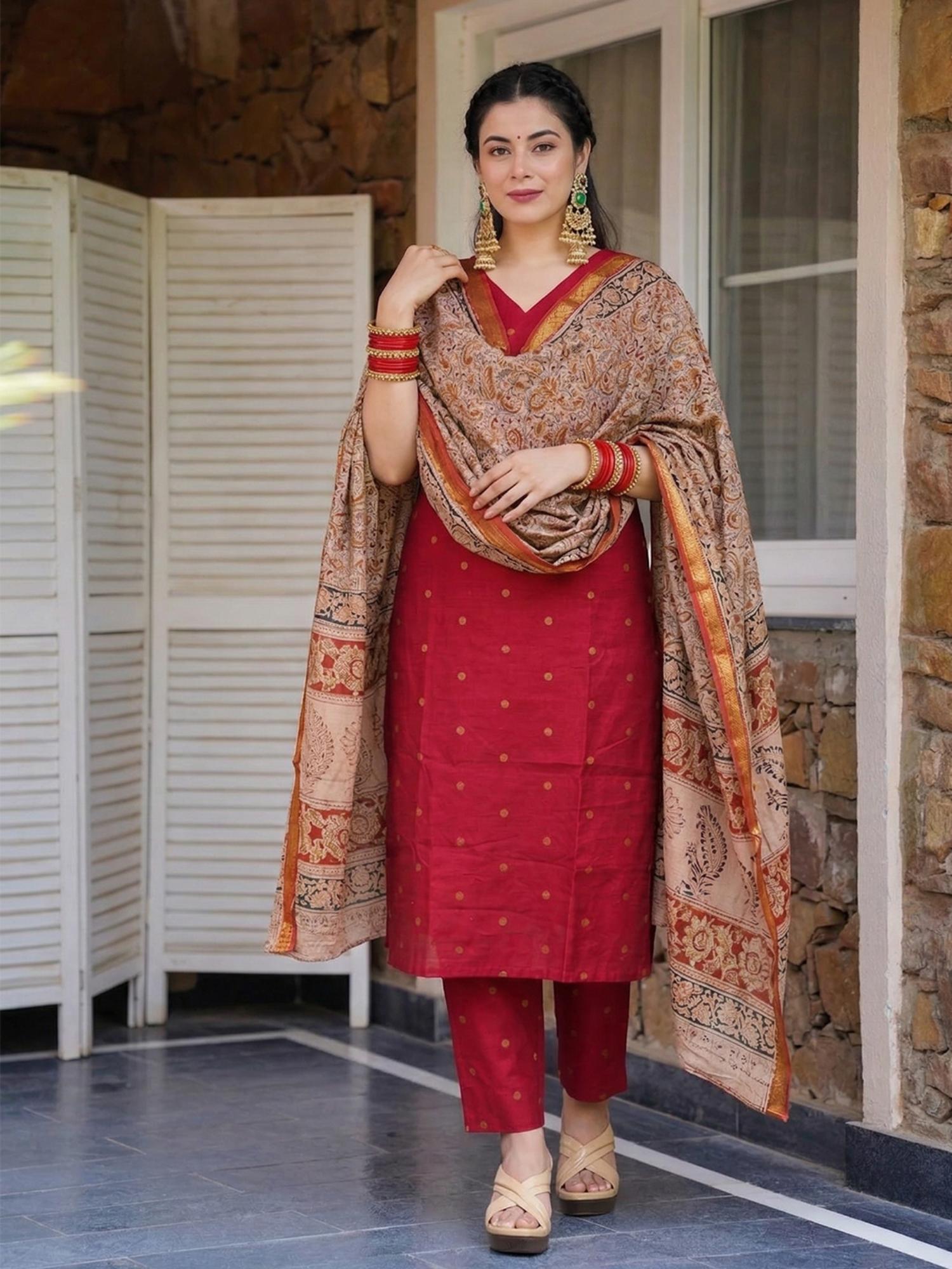 gahan Womens Red Rayon Blend Printed Straight Kurta and Pant with Dupatta-picture-25