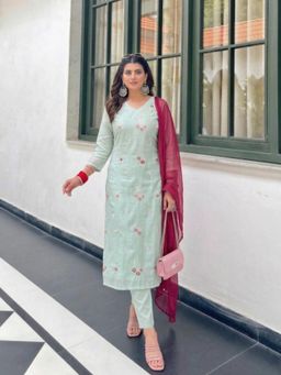 Gahan - Womens Green Rayon Blend Straight Printed Kurta and Pant with Dupatta