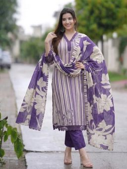 Gahan - Womens Purple Rayon Blend Printed Straight Kurta and Pant With Dupatta