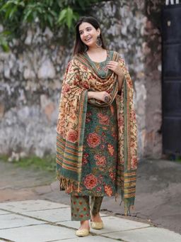 Gahan - Womens Green Rayon Blend Printed Straight Kurta With Pant & Dupatta