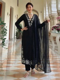 Gahan - Womens Black Rayon Blend Printed Straight Kurta and Pant With Dupatta