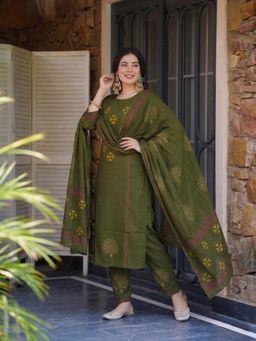 Gahan - Womens Green Rayon Blend Printed Straight Kurta and Pant With Dupatta