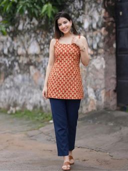 Gahan - Womens Red Rayon Blend Printed Short Kurti