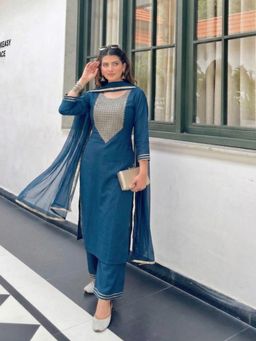 Gahan - Womens Teal Rayon Blend Printed straight Kurta and Pant With Dupatta