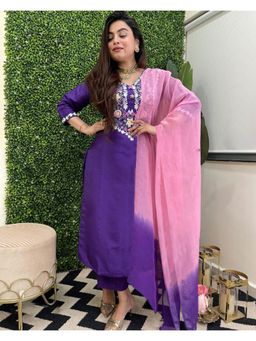 Gahan - Womens Viscose Rayon Straight Kurta with Pant &Dupatta