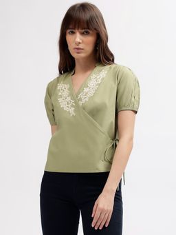 ELLE - Women Green Embroidered V Neck Short Sleeves Top