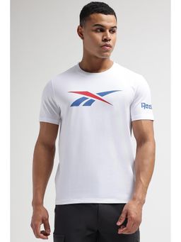 Reebok - Men White Solid T-Shirt