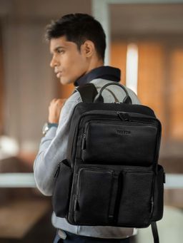 Mai Soli - Men Black Genuine Leather Cairo Backpack