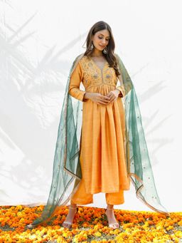 Pairaahan - Mehr Kurta (Set of 3)