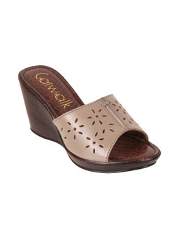Catwalk - Women Round Toe Brown Wedges