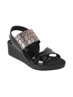 Catwalk - Women Round Toe Black Sandals