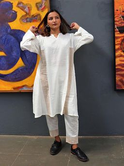 Chidiyaa - Handwoven Cotton Milk Kurta with Pant