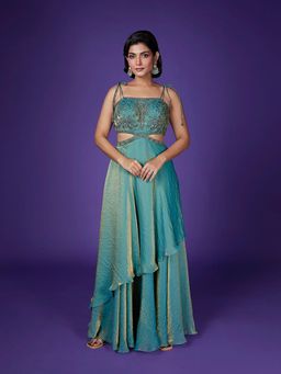 Qunic - Mirae Green Gown