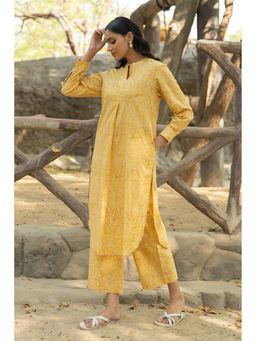 TERHA TAALI - Women Canary Yellow Cotton Kurta with Pant