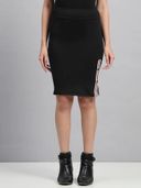 Black color option, Currently selected