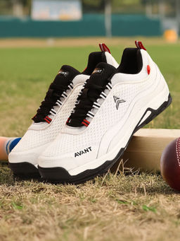 AVANT - Mens Striker Cricket Shoes - White & Black