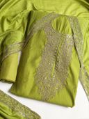 Green color option, Sold out, Currently selected