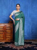 Green color option, Sold out, Currently selected