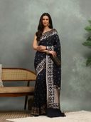 Black color option, Sold out, Currently selected