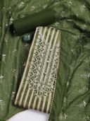 Green color option, Sold out, Currently selected