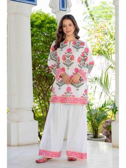 TERHA TAALI - White Floral Round Neck Kurti & Palazzo
